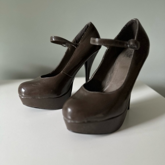 Speed limit 98 pumps - Picture 3 of 6